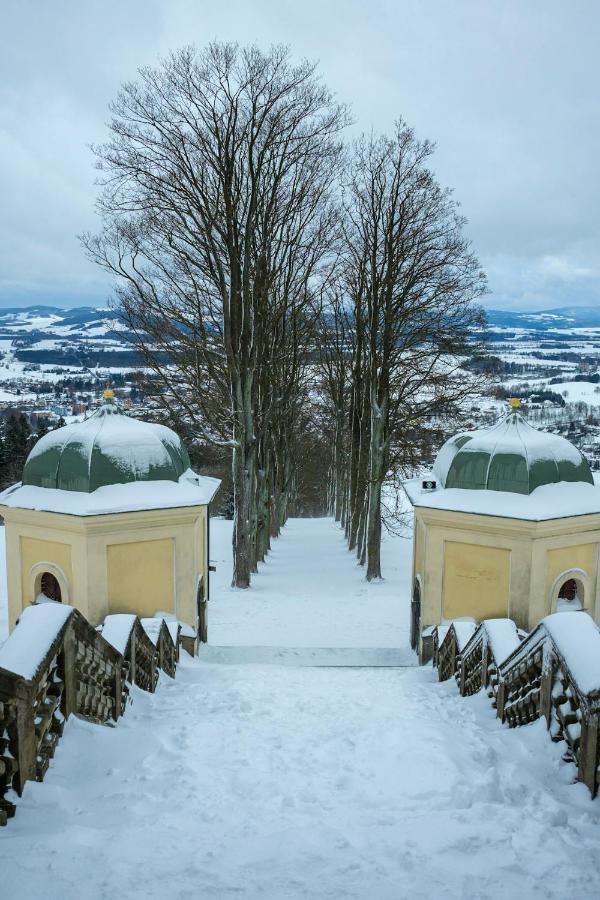Hotel Kacenka Краліки Екстер'єр фото
