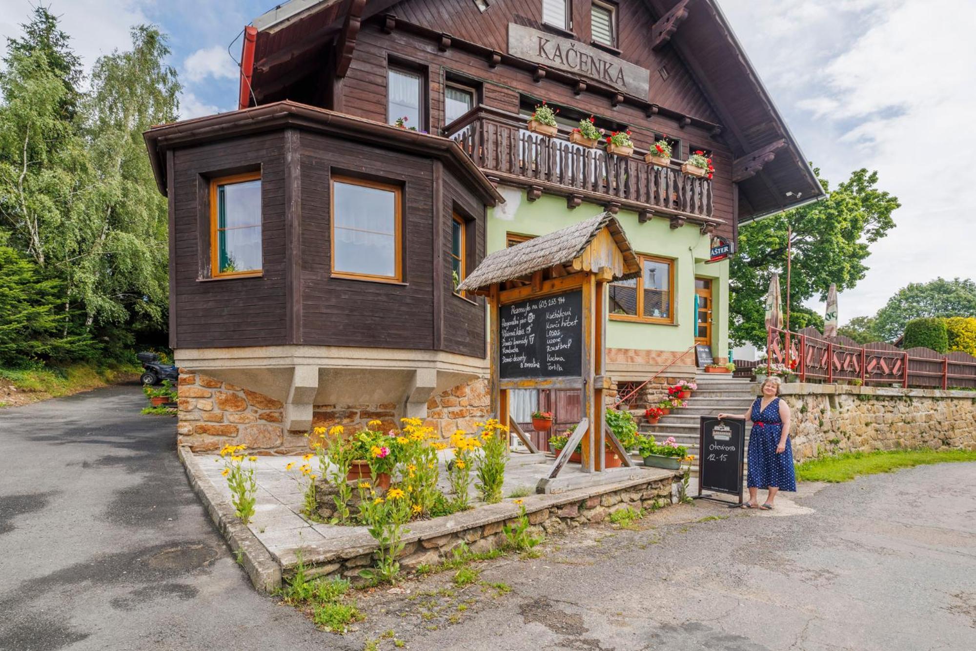 Hotel Kacenka Краліки Екстер'єр фото